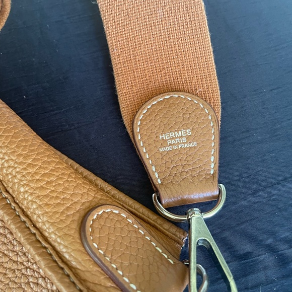 Evelyn 29 PM Gold PHW - Picture 8 of 14